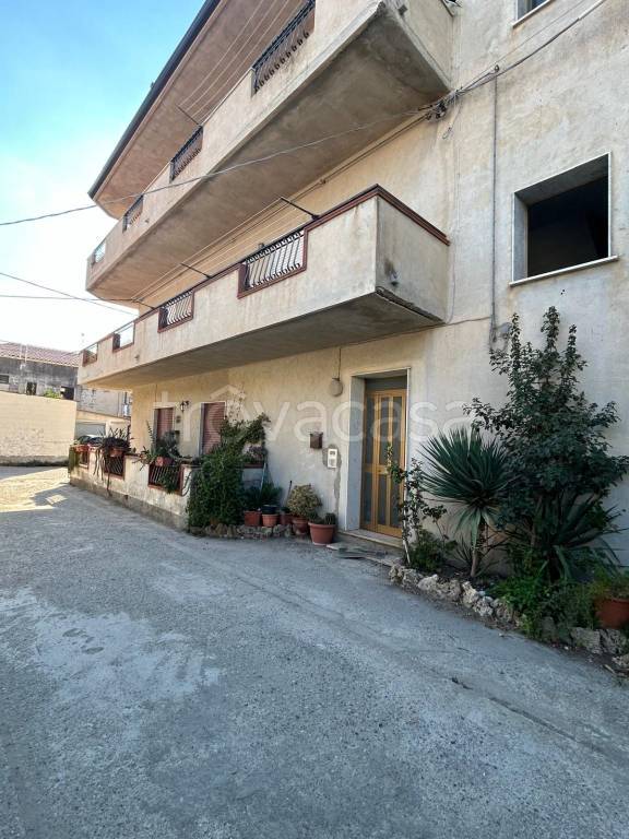 appartamento in vendita a Caulonia