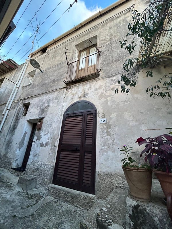 appartamento in vendita a Caulonia