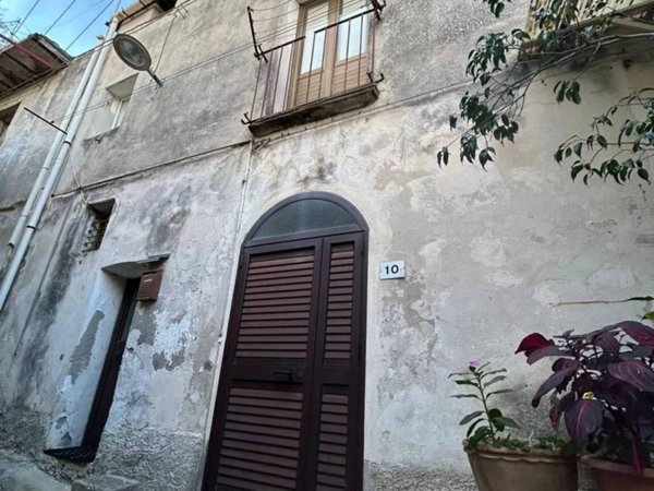 appartamento in vendita a Caulonia