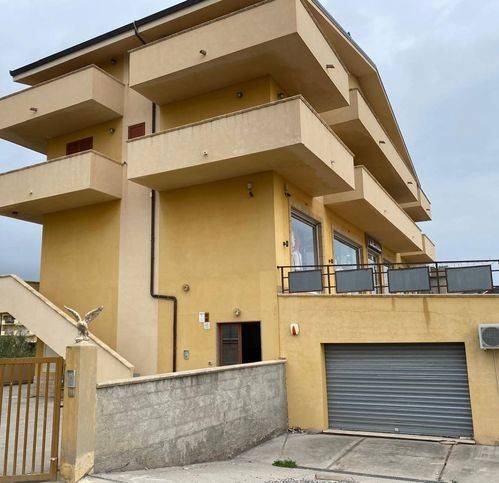 appartamento in vendita a Caulonia