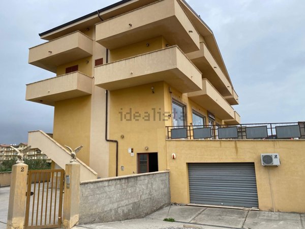 appartamento in vendita a Caulonia