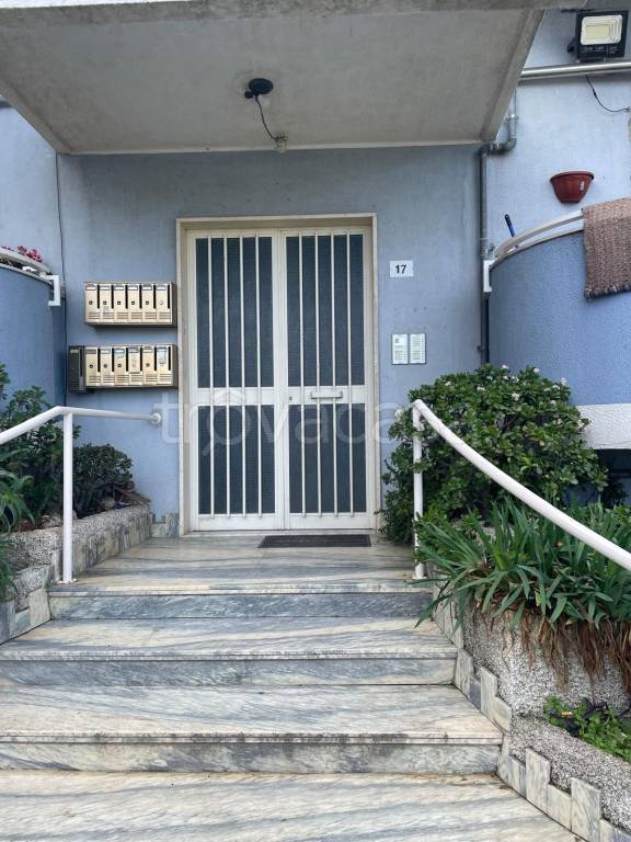appartamento in vendita a Caulonia