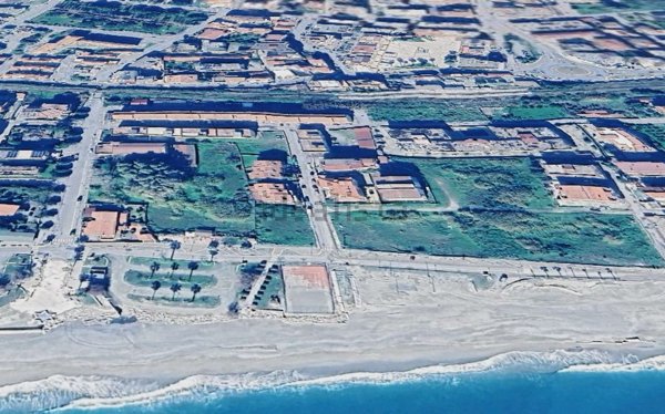 esavano in vendita a Caulonia