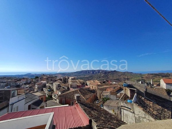 casa indipendente in vendita a Caulonia