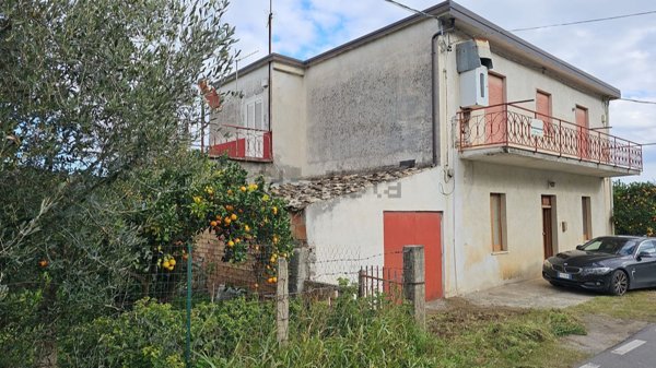 casa indipendente in vendita a Ciminà