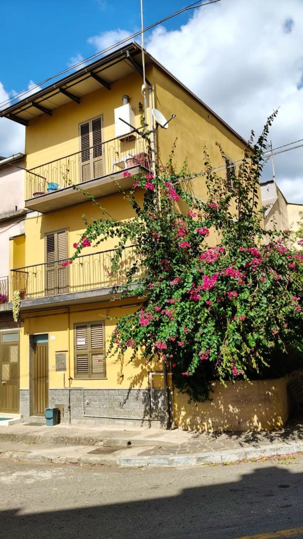 casa indipendente in vendita a Cinquefrondi