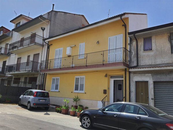 casa indipendente in vendita a Cittanova