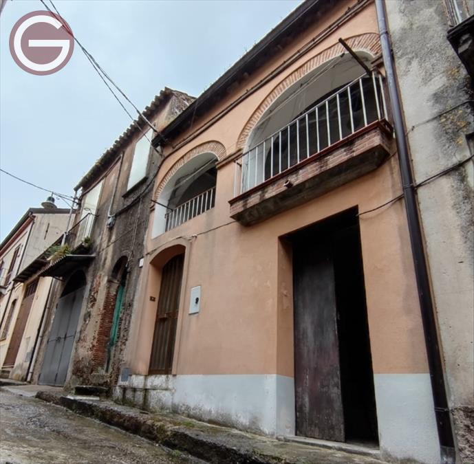 locale di sgombero in vendita a Cittanova