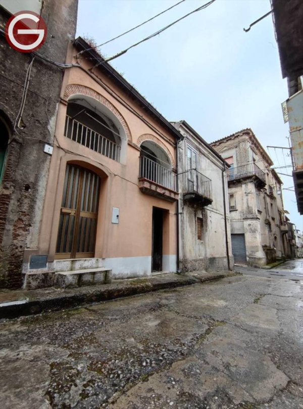 locale di sgombero in vendita a Cittanova