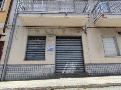locale commerciale in vendita a Cittanova
