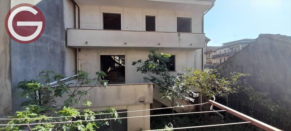 casa indipendente in vendita a Cittanova