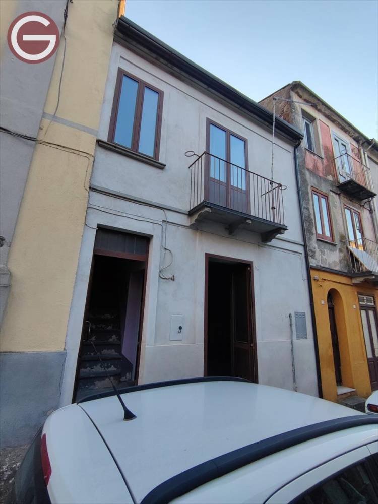 casa indipendente in vendita a Cittanova