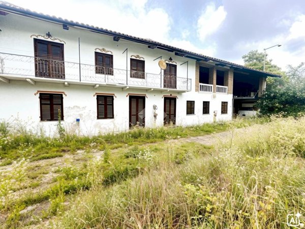 casa indipendente in vendita ad Albugnano