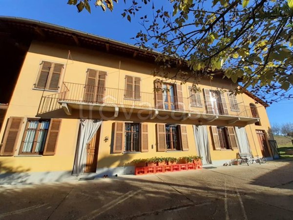 casa indipendente in vendita ad Albugnano