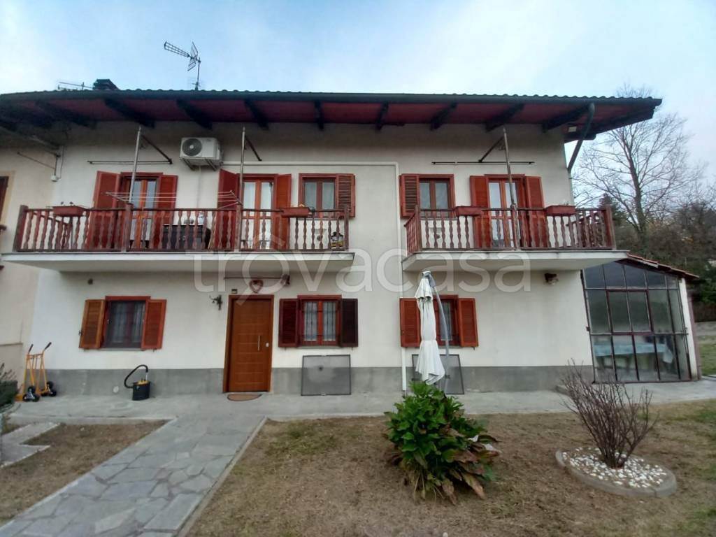 casa indipendente in vendita ad Albugnano