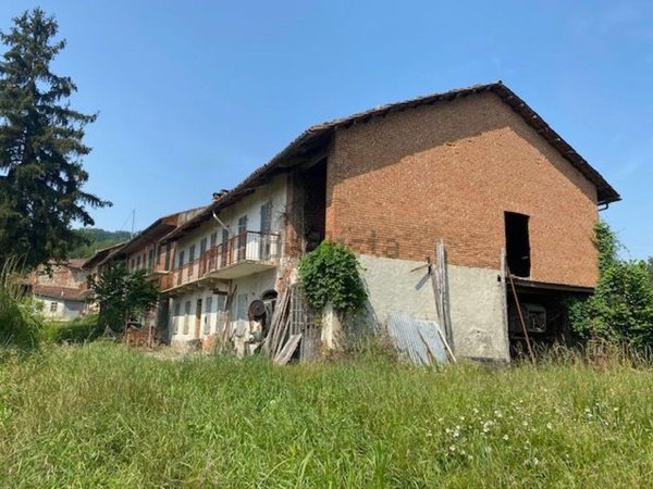 locale di sgombero in vendita ad Albugnano