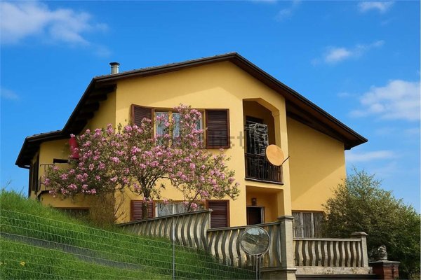 casa indipendente in vendita ad Albugnano