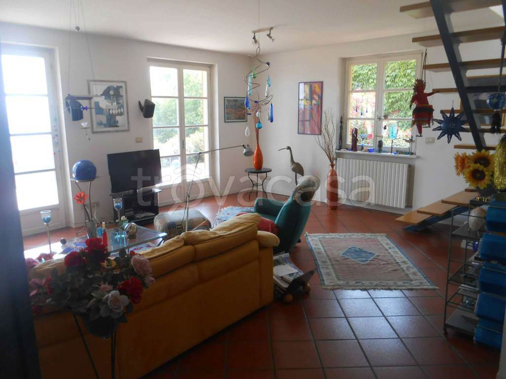 casa indipendente in vendita ad Albugnano