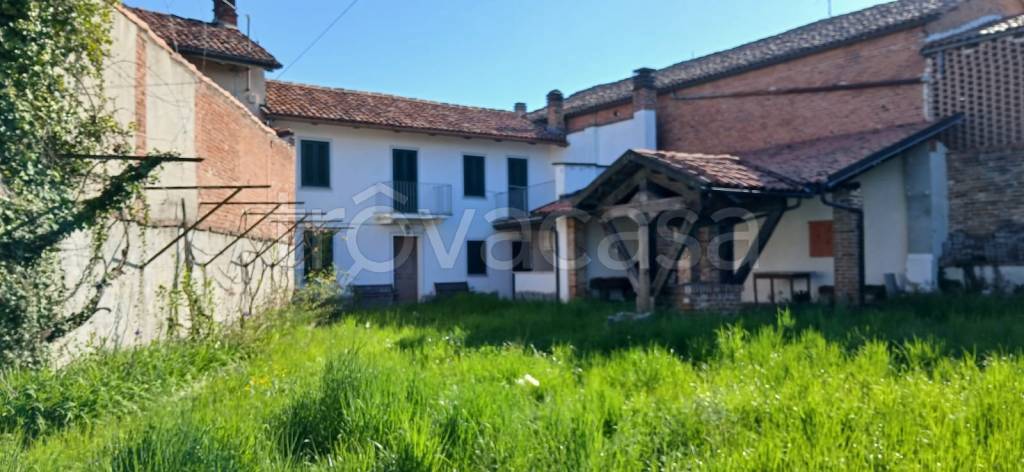 casa indipendente in vendita ad Albugnano