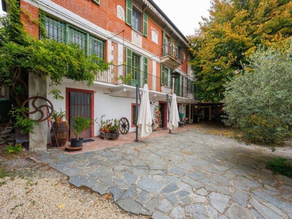 casale in vendita ad Albugnano