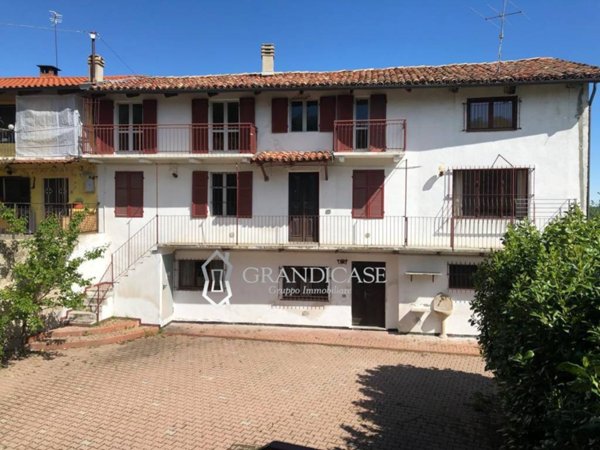 casa indipendente in vendita ad Albugnano