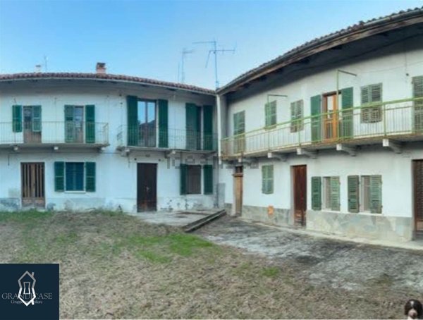casale in vendita ad Albugnano in zona Campolungo