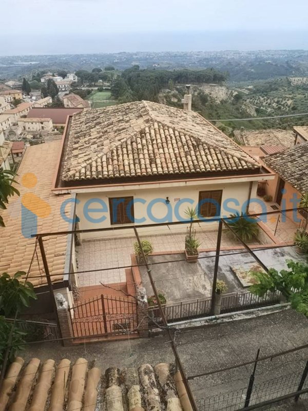 casa indipendente in vendita a Gerace