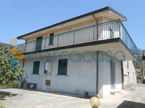 casa indipendente in vendita a Gerace
