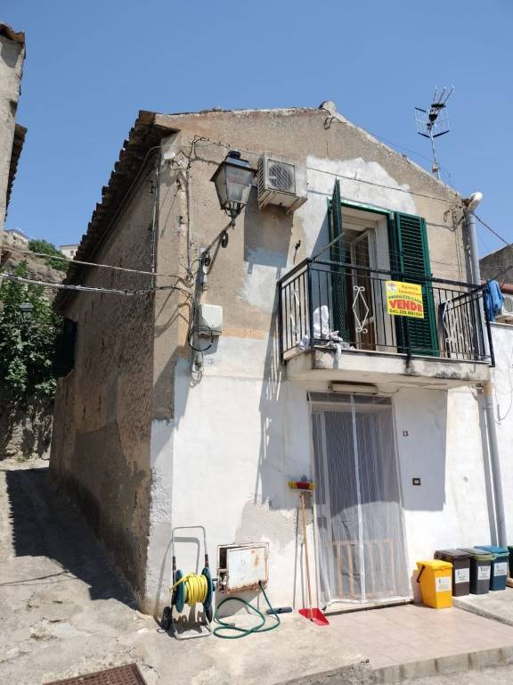 casa indipendente in vendita a Gerace