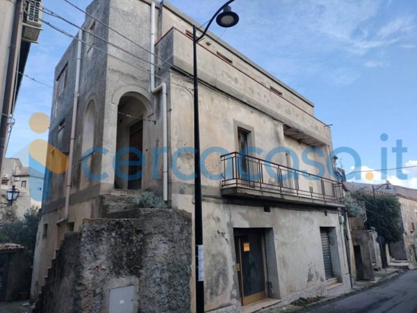 casa indipendente in vendita a Gerace