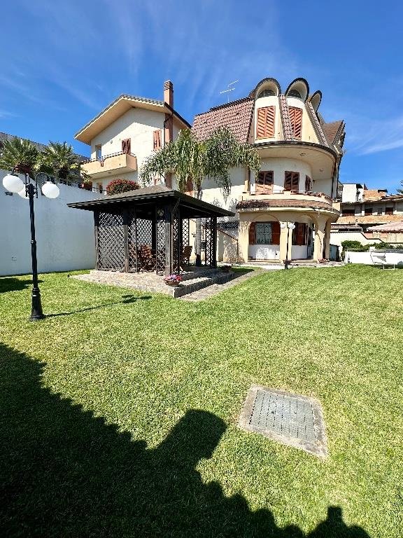 villa in vendita a Gioia Tauro