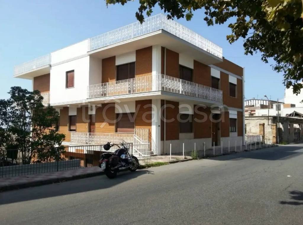 casa indipendente in vendita a Gioia Tauro