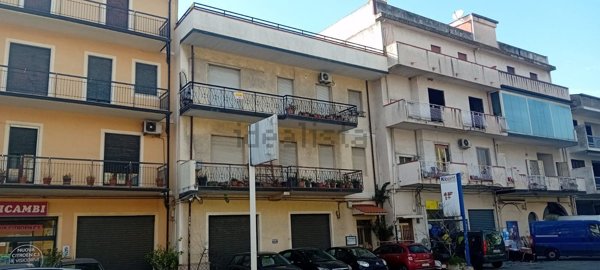 appartamento in vendita a Gioia Tauro