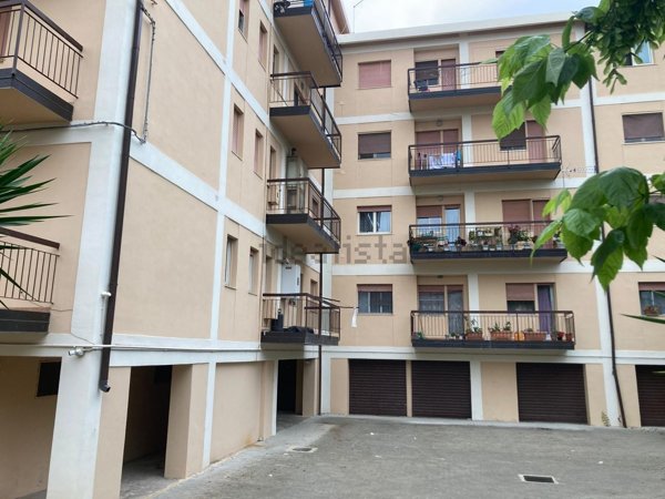 appartamento in vendita a Gioia Tauro