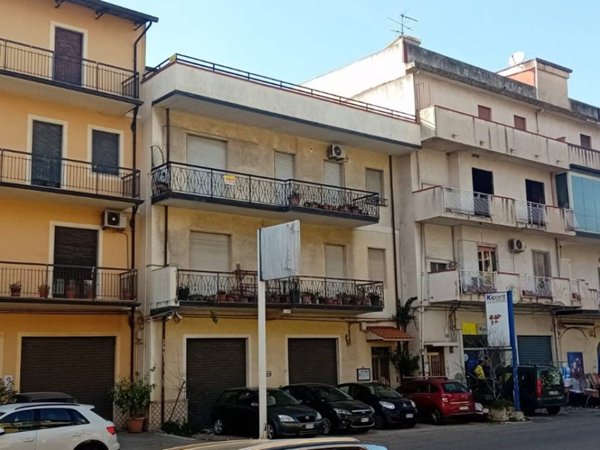 appartamento in vendita a Gioia Tauro
