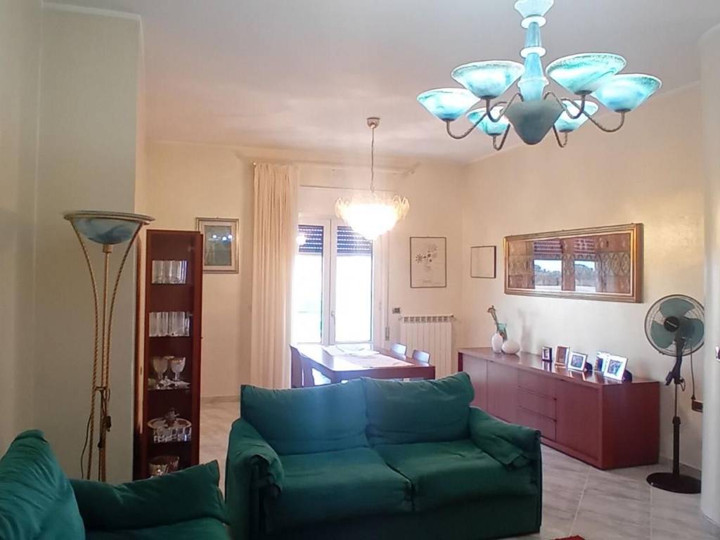 appartamento in vendita a Gioia Tauro