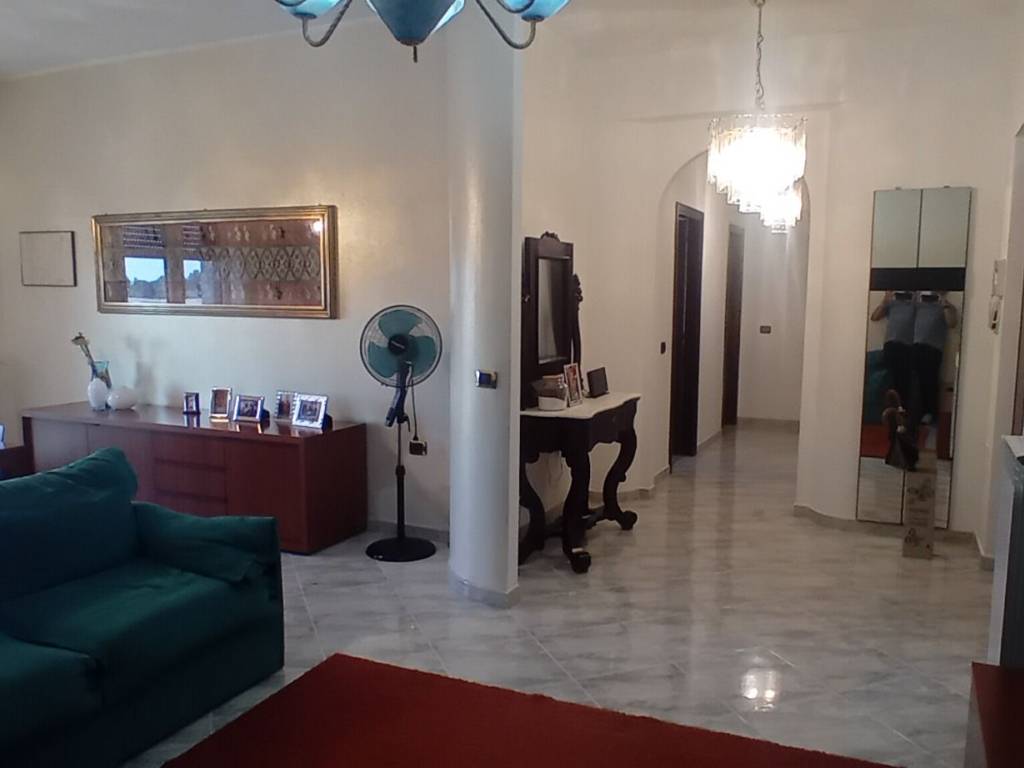 appartamento in vendita a Gioia Tauro