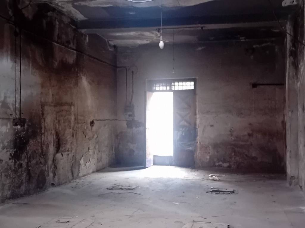 locale commerciale in vendita a Gioia Tauro