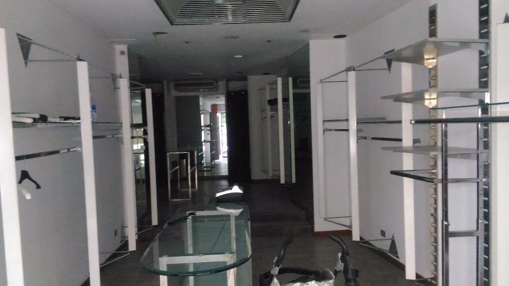 negozio in vendita a Gioia Tauro