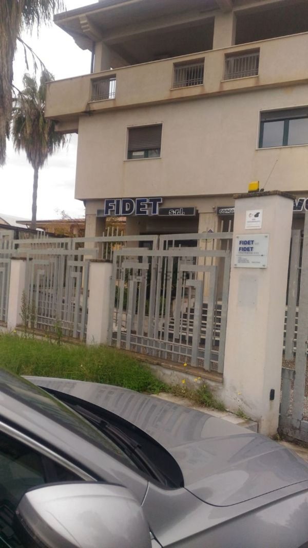 locale commerciale in vendita a Gioia Tauro
