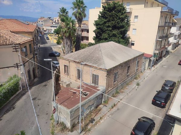 casa indipendente in vendita a Gioia Tauro