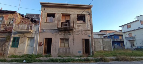 casa indipendente in vendita a Gioia Tauro