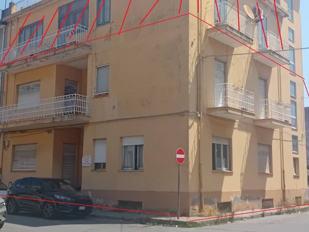 intera palazzina in vendita a Gioia Tauro