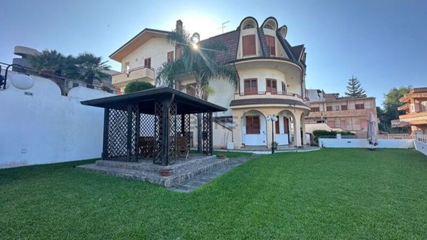 villa in vendita a Gioia Tauro