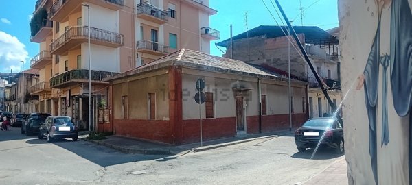 quadrivano in vendita a Gioia Tauro