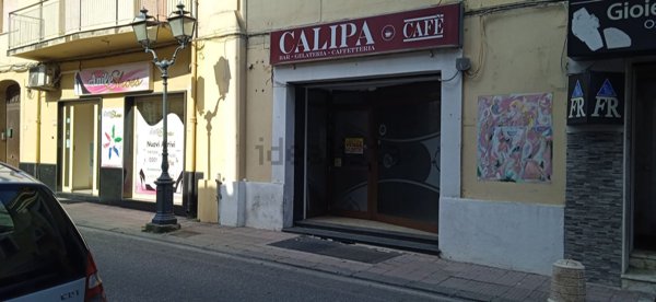 locale commerciale in vendita a Gioia Tauro