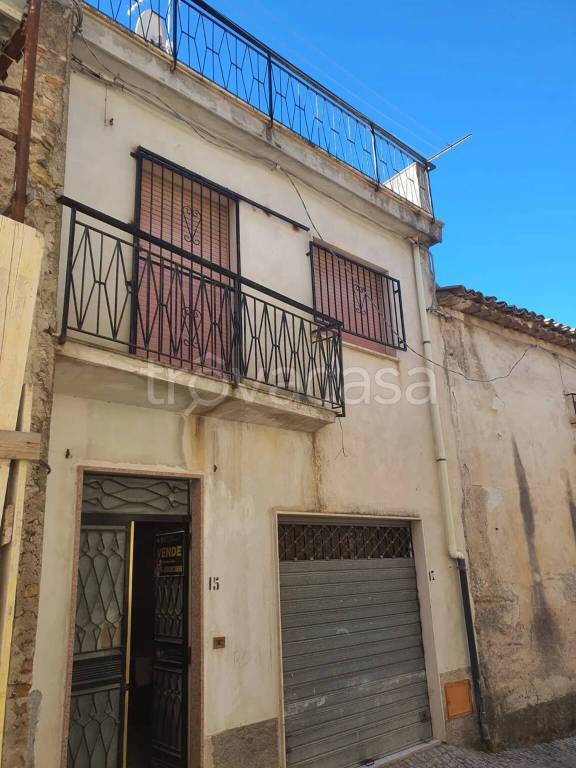 casa indipendente in vendita a Gioiosa Ionica