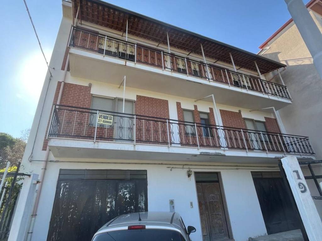appartamento in vendita a Gioiosa Ionica