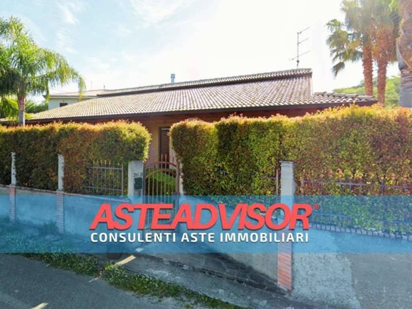 casa indipendente in vendita a Gioiosa Ionica
