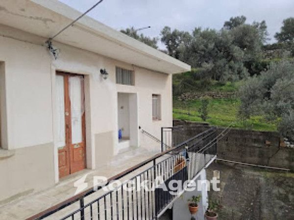 casa indipendente in vendita a Gioiosa Ionica